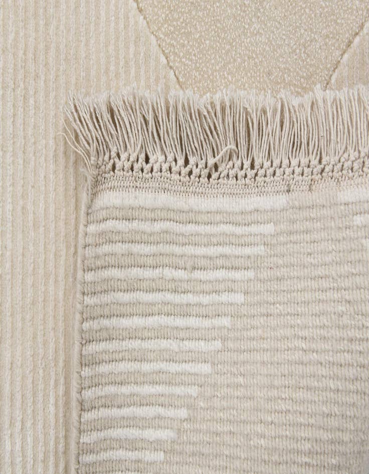 Detail image of  2' 7 x 13' 1  Hand Knotted Darya Wool Runner Rug