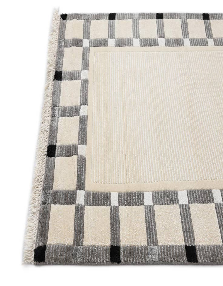 Detail image of  2' 7 x 12' 11  Hand Knotted Darya Wool Runner Rug