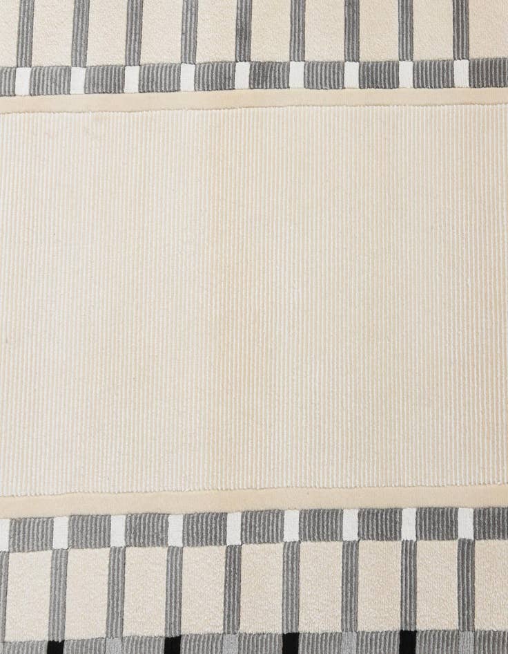 Detail image of  2' 7 x 12' 11  Hand Knotted Darya Wool Runner Rug