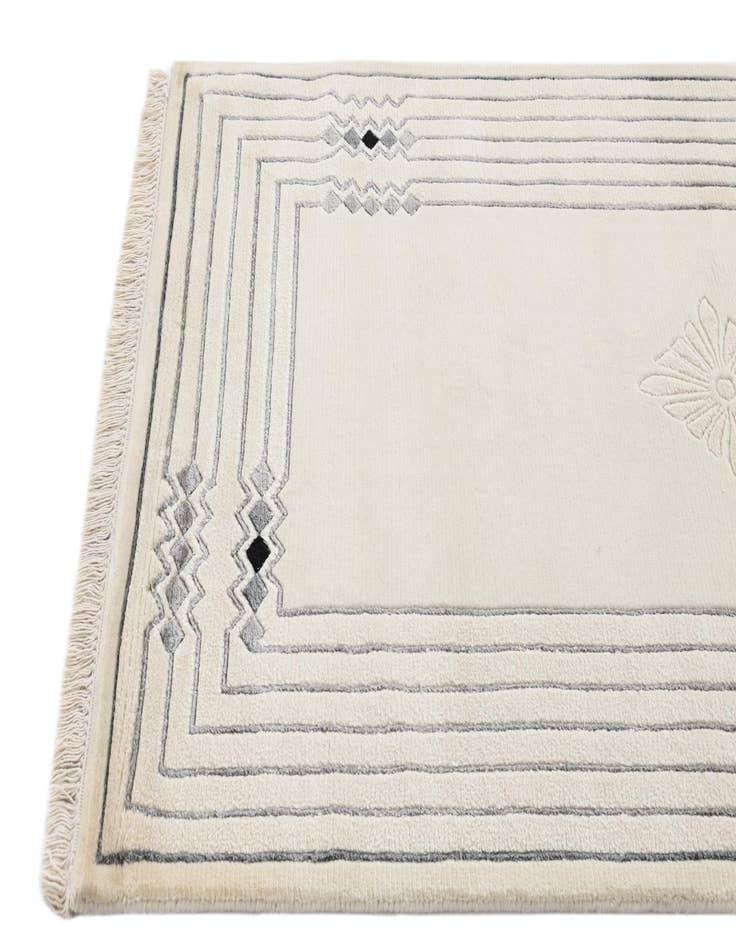 Detail image of  2' 8 x 12' 10  Hand Knotted Darya Wool Runner Rug