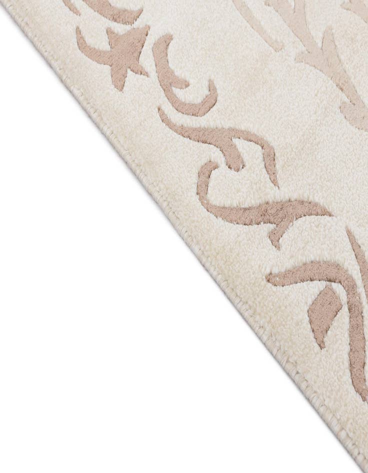 Detail image of  2' 7 x 13' 3  Hand Knotted Darya Wool Runner Rug