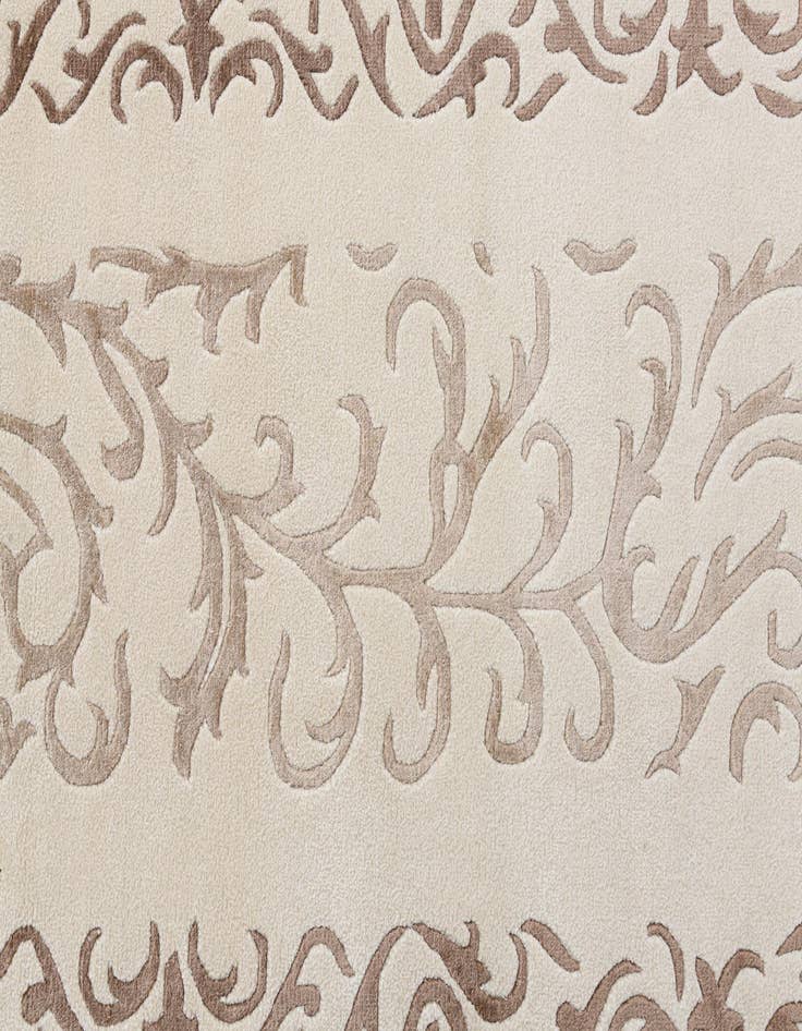 Detail image of  2' 7 x 13' 3  Hand Knotted Darya Wool Runner Rug