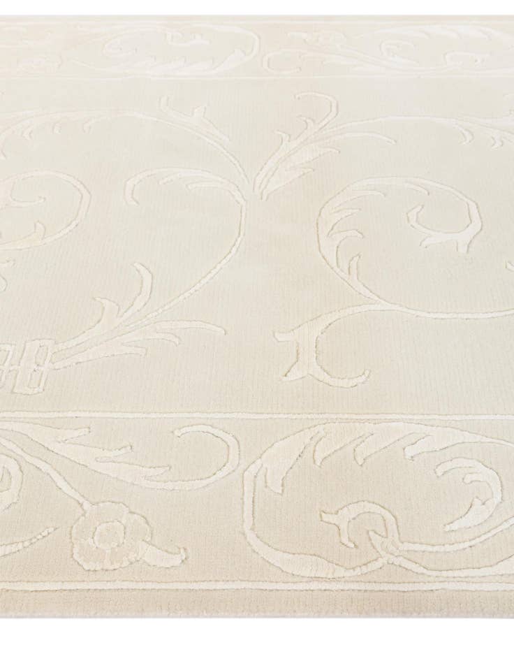 Detail image of  3' 4 x 6' 8  Hand Knotted Darya Wool Runner Rug