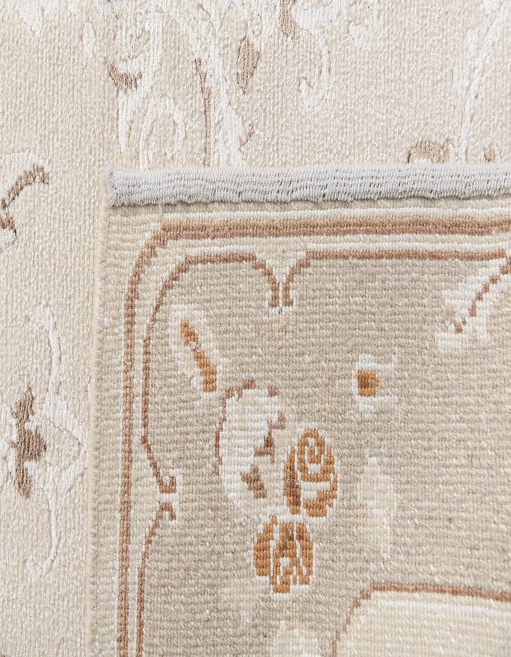 Detail image of  2' 11 x 10' 4  Hand Knotted Darya Wool Runner Rug