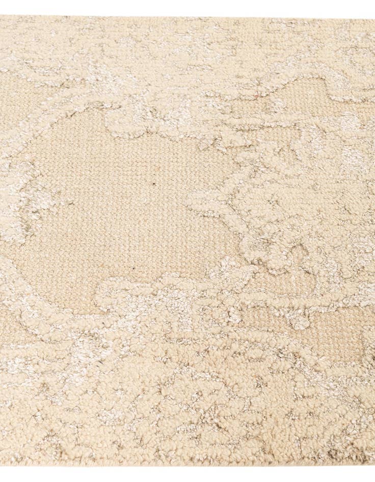 Detail image of  2' 8 x 8' 10  Hand Knotted Darya Runner Rug