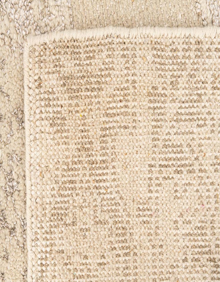 Detail image of  2' 7 x 8' 10  Hand Knotted Darya Runner Rug