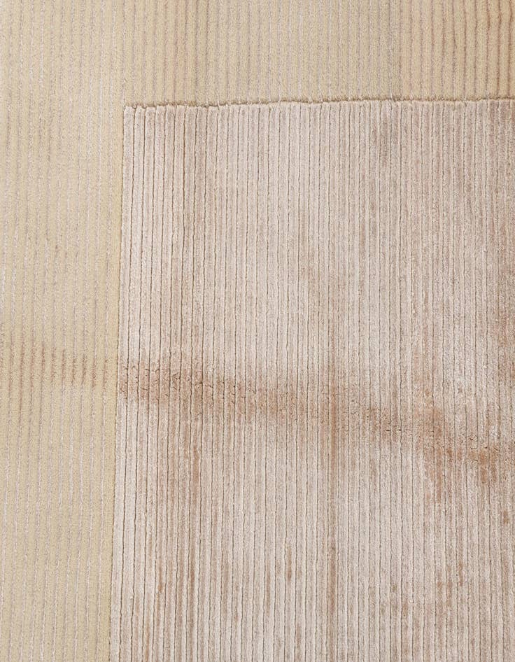 Detail image of  2' 7 x 2' 7  Hand Knotted Darya Wool Square Rug