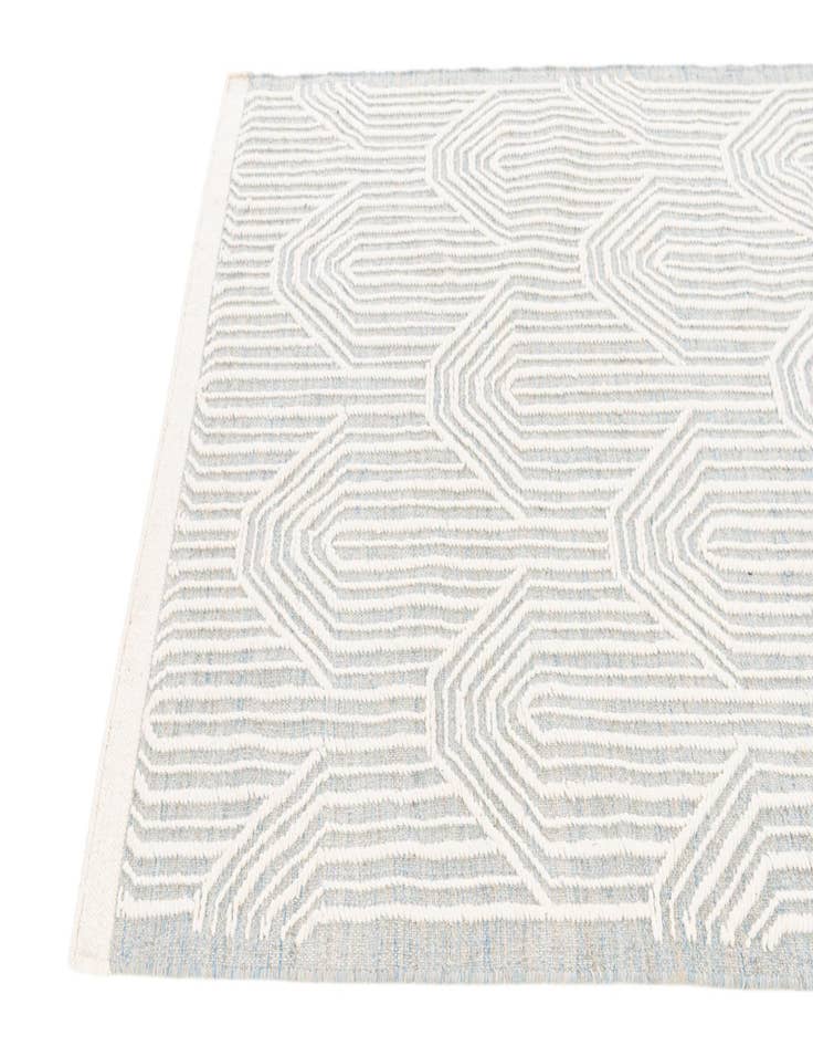 Detail image of  4' 1 x 6' 2  Hand Woven  Rug