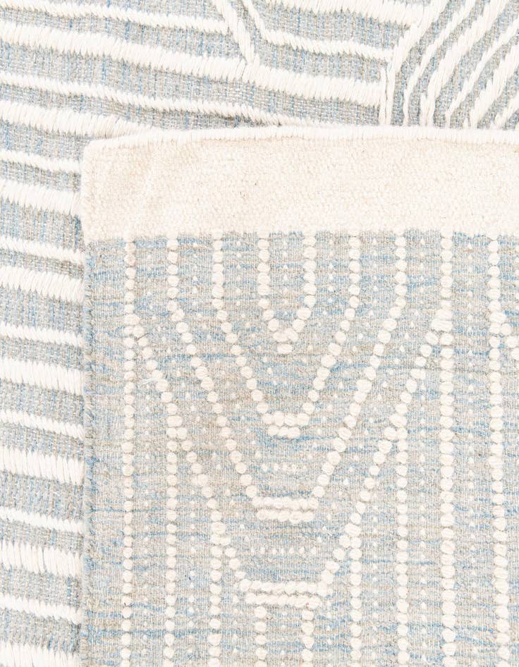 Detail image of  4' 1 x 6' 2  Hand Woven  Rug