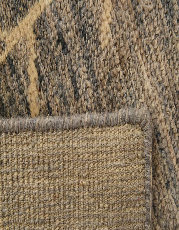 Detail image of  6' 7 x 10' 3  Hand Knotted Darya Wool Rug