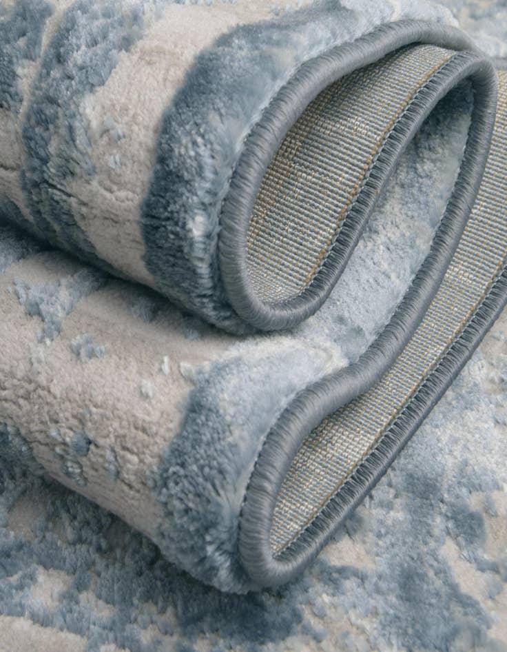 Detail image of  4' x 6' Derbyshire Oval Rug