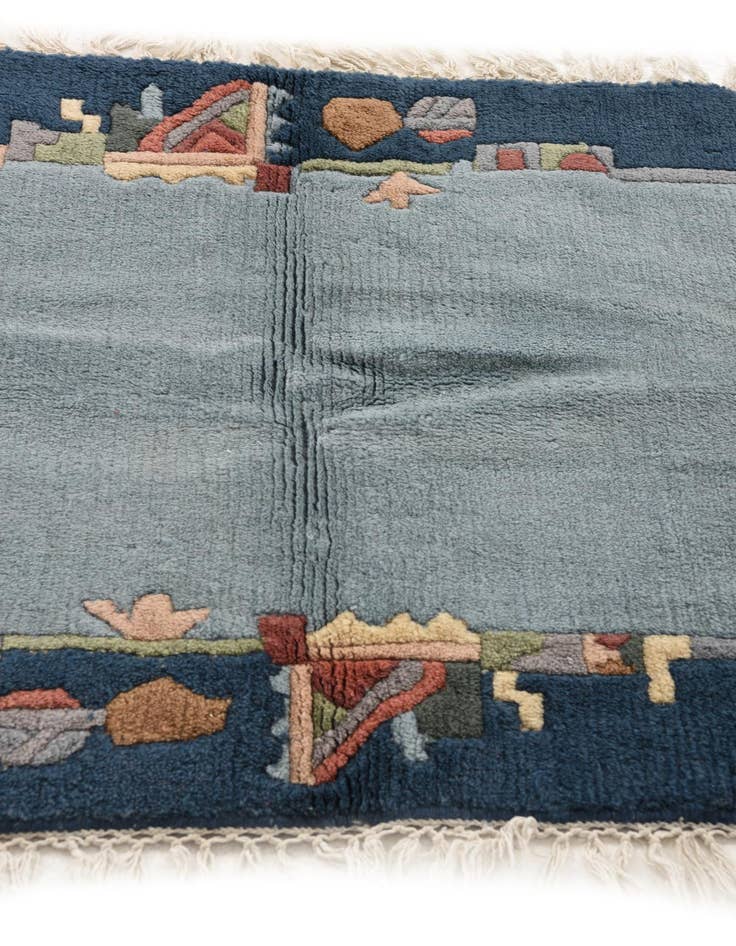 Detail image of  2' 5 x 4' 5  Hand Knotted Nepal Wool Oval Rug