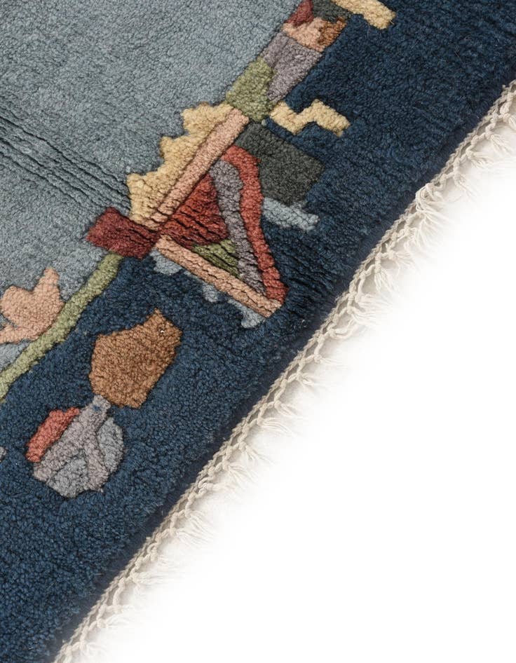 Detail image of  2' 5 x 4' 5  Hand Knotted Nepal Wool Oval Rug