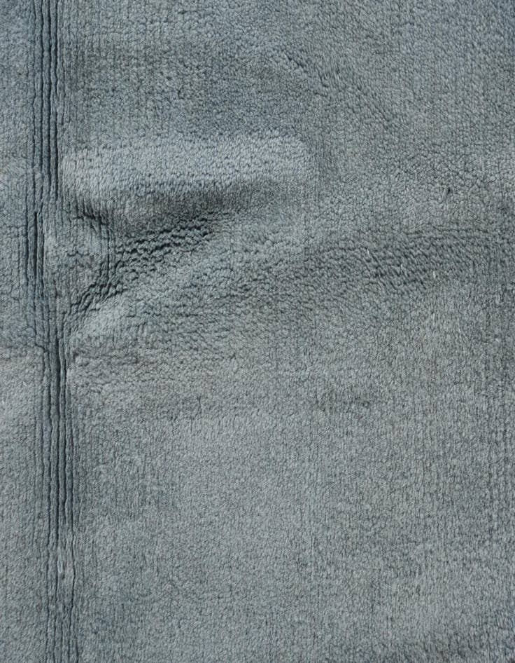 Detail image of  2' 5 x 4' 5  Hand Knotted Nepal Wool Oval Rug