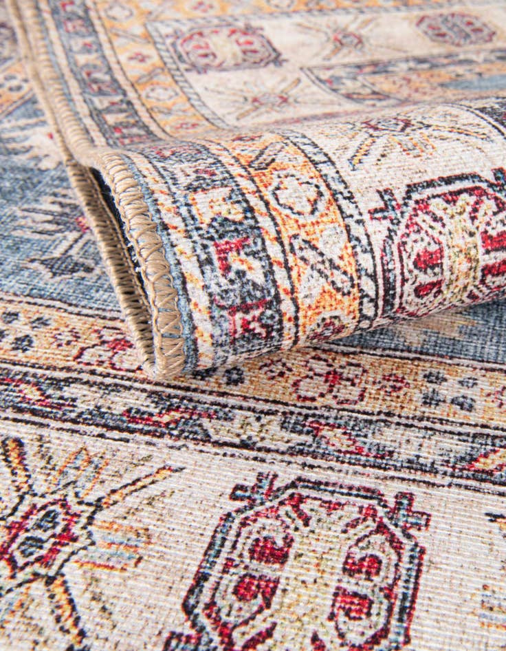 Detail image of  2' x 3' 1 Timeless Oval Rug