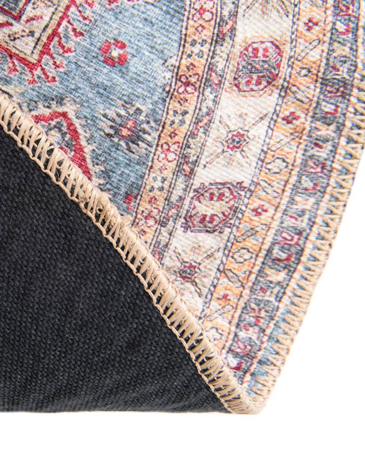 Detail image of  2' x 3' 1 Timeless Oval Rug