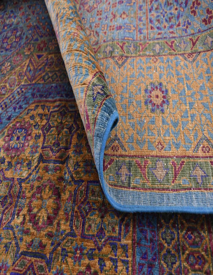 Detail image of  5' 10 x 7' 9 Amina Wool Rug