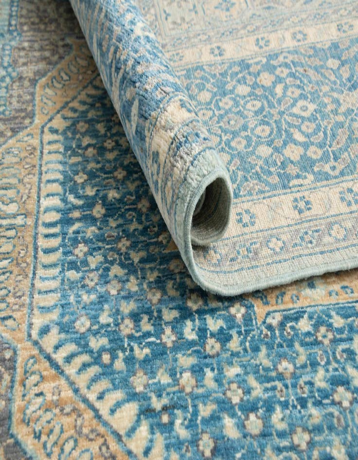 Detail image of  8' 8 x 11' 8  Hand Knotted Amina Rug