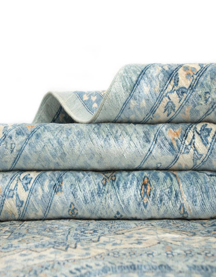 Detail image of  8' 11 x 11' 10  Hand Knotted Amina Rug