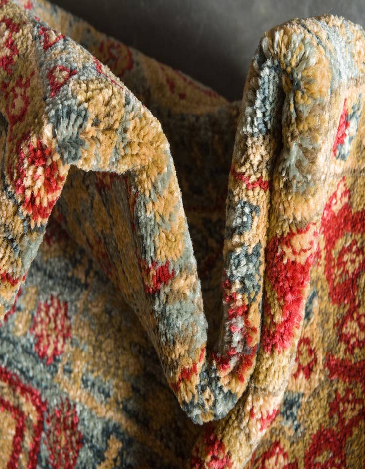 Detail image of  10' x 11' 4 Amina Rug