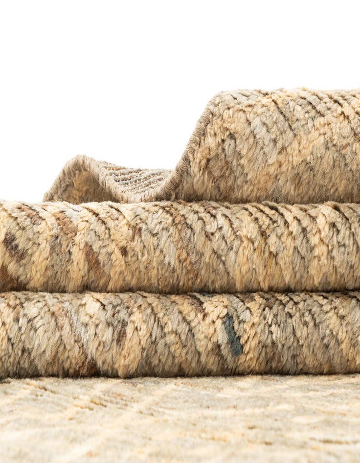 Detail image of  6' 2 x 8' 9 Beni Marok Rug