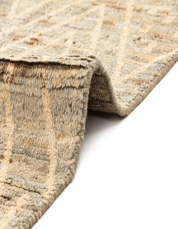 Detail image of  6' 2 x 8' 9 Beni Marok Rug