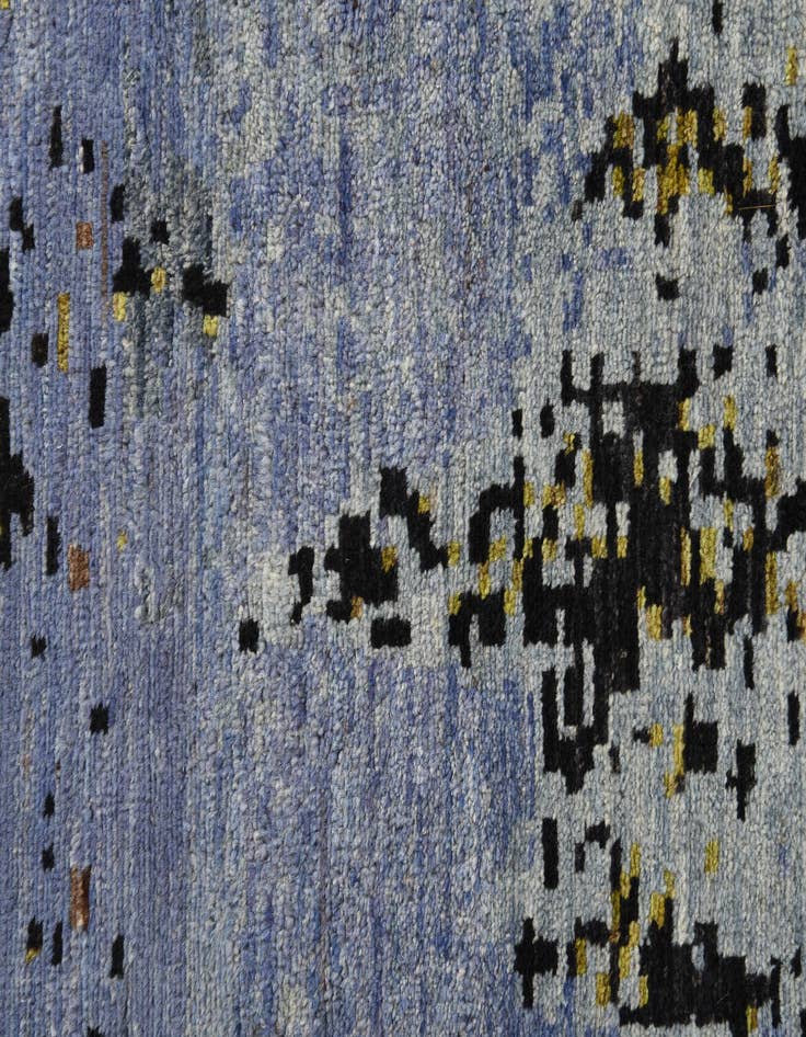 Detail image of  6' 5 x 9' 9  Hand Knotted Darya Rug