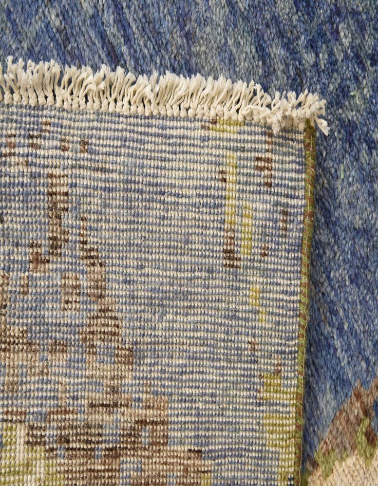 Detail image of  6' 5 x 9' 9  Hand Knotted Darya Rug