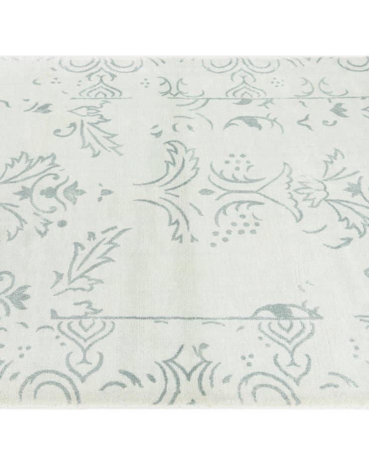 Detail image of  2' 7 x 4' 8  Hand Knotted Darya Wool Rug