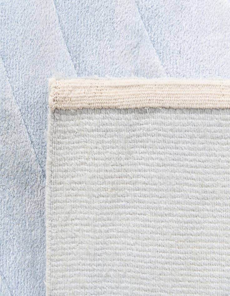 Detail image of  6' 9 x 9' 9  Hand Knotted Darya Wool Rug