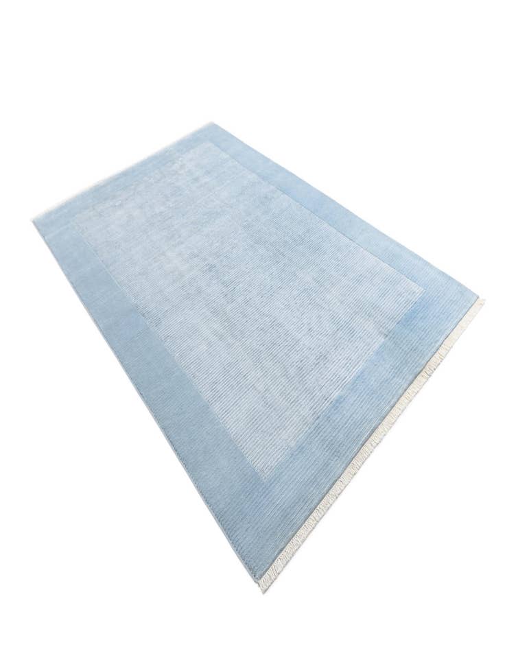 Detail image of  6' 7 x 9' 9  Hand Knotted Darya Wool Rug