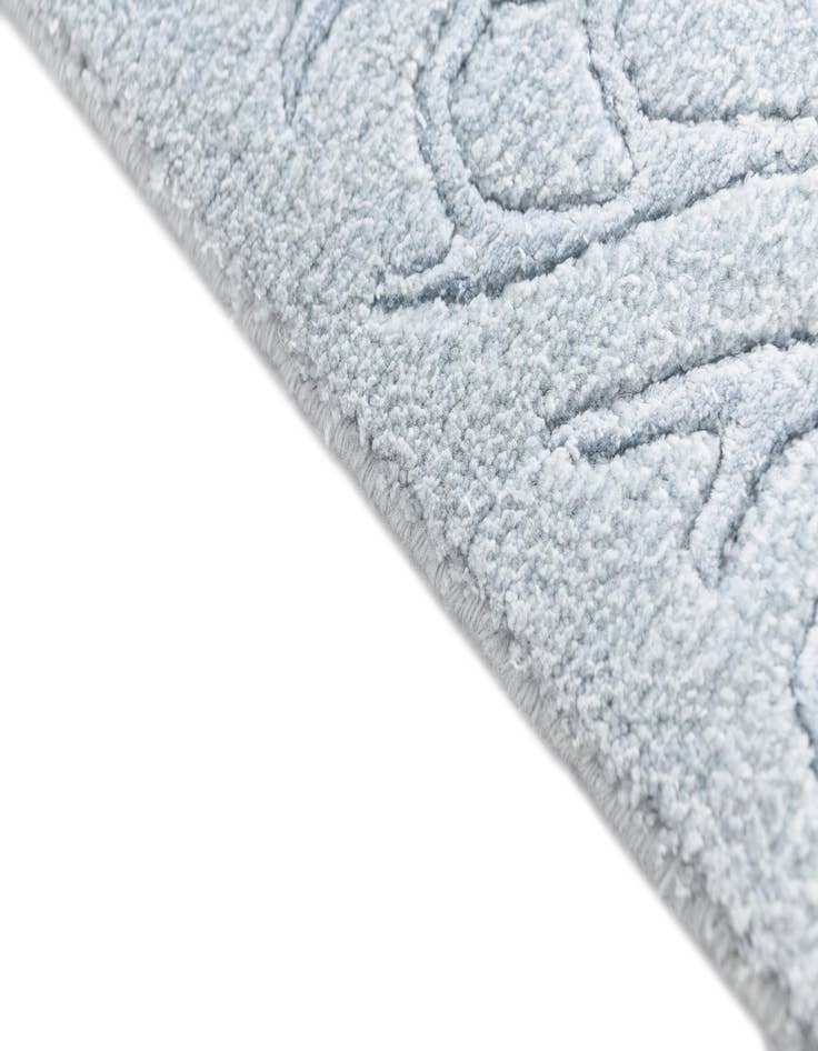 Detail image of  4' 3 x 6' 3 Darya Rug