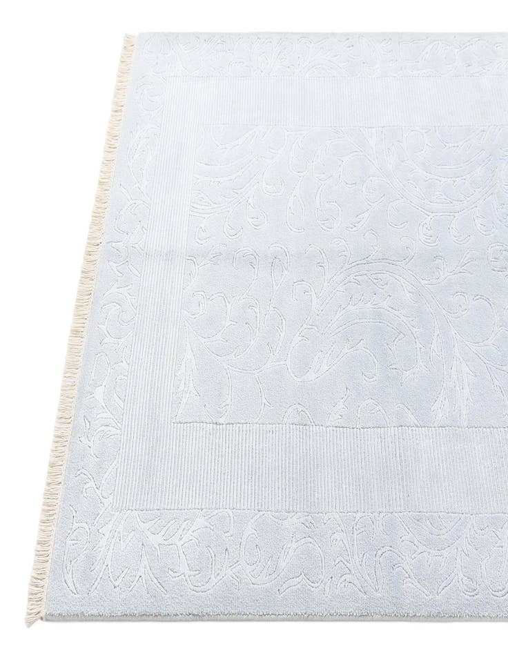 Detail image of  4' 4 x 6' 4 Darya Rug