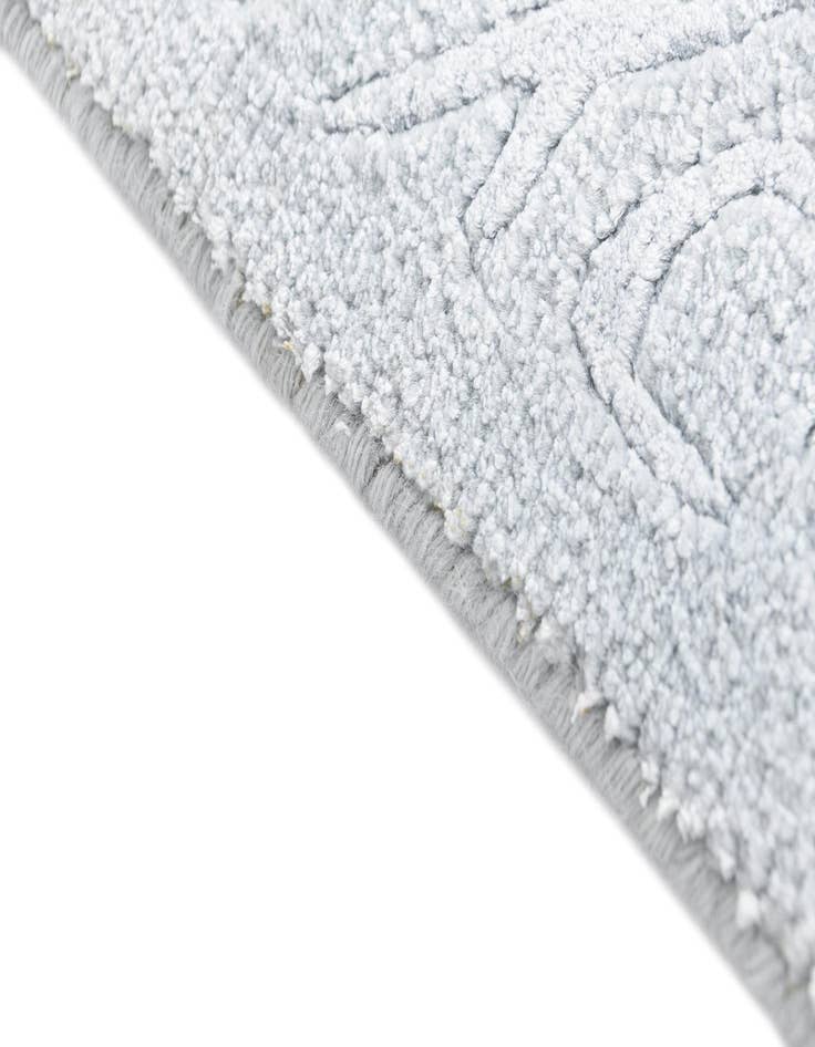 Detail image of  4' 4 x 6' 4 Darya Rug