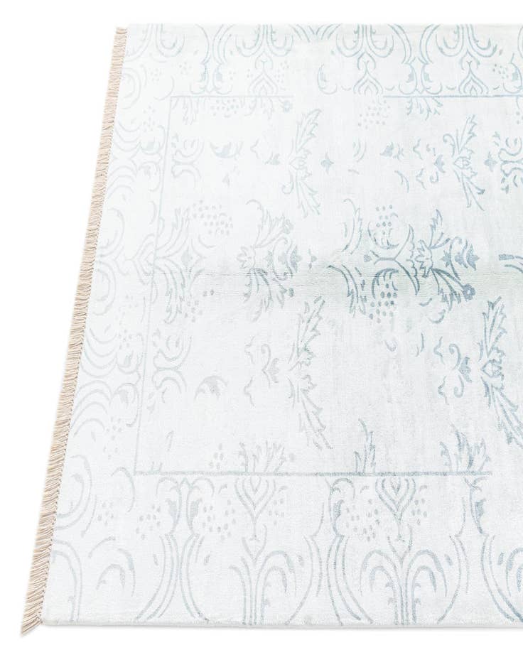 Detail image of  4' x 6' Darya Rug