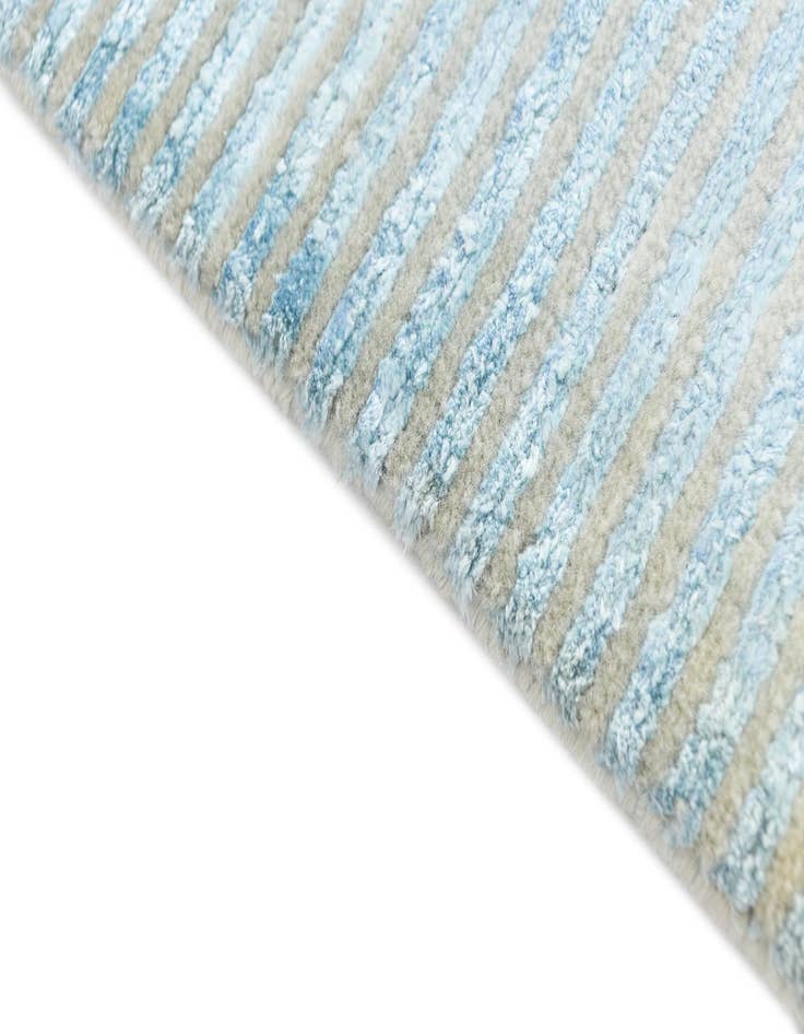 Detail image of  3' 11 x 5' 11 Darya Rug