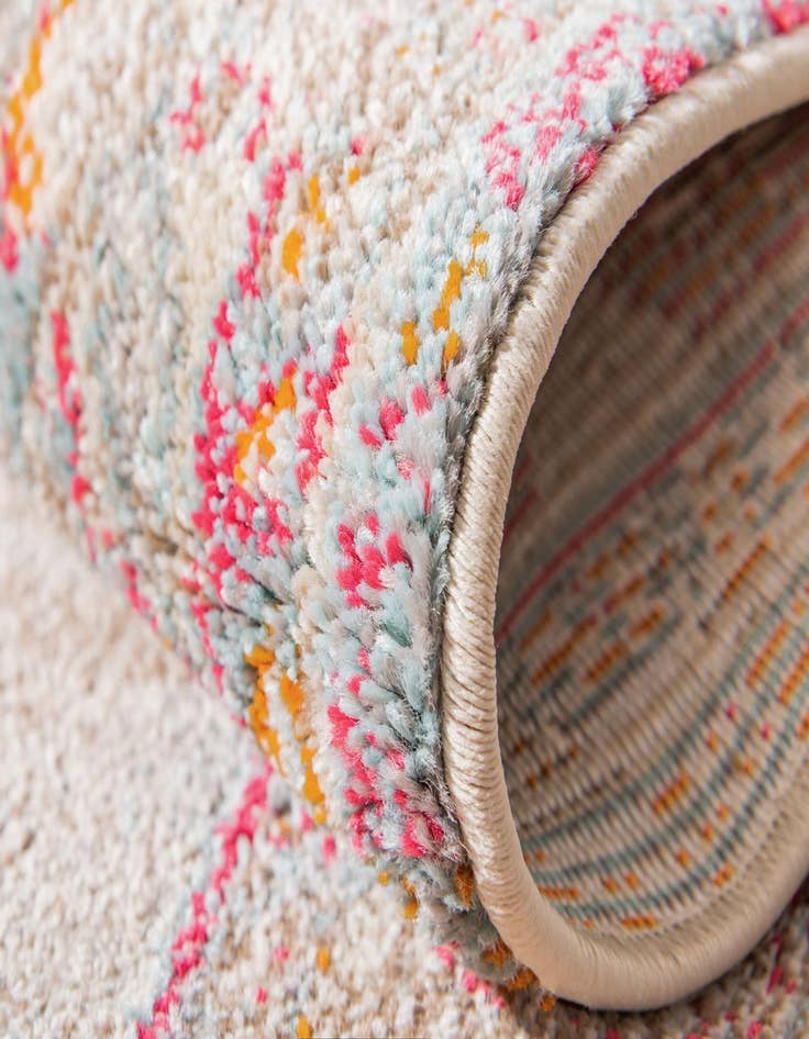 Detail image of  10' 6 x 16' 5  Washable Fleur Rug