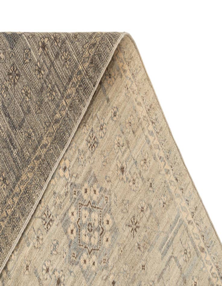 Detail image of  7' 5 x 9' 11 Ghazni Diyar Rug