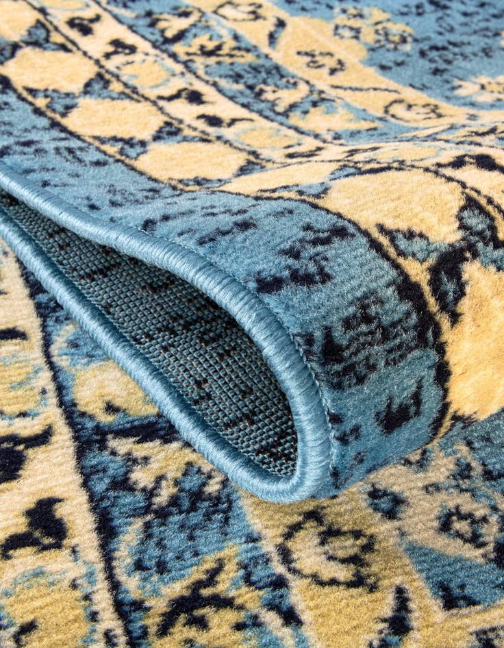 Detail image of  2' x 3' Heris Rug