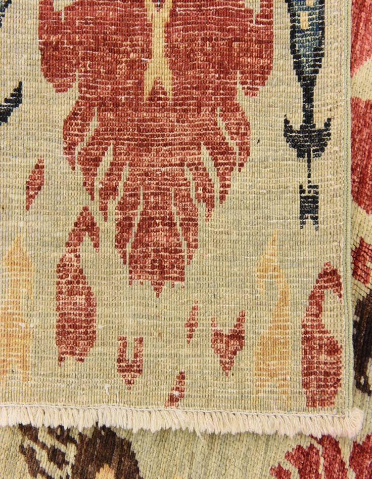 Detail image of 6' 10 x 9' 8 Hand Knotted Ikat Oriental Wool Rug