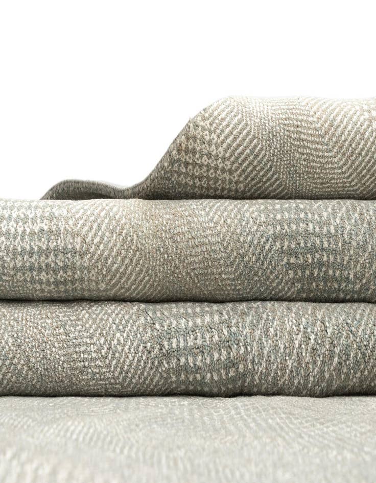 Detail image of  9' 1 x 12' 2 Kamla Wool Rug