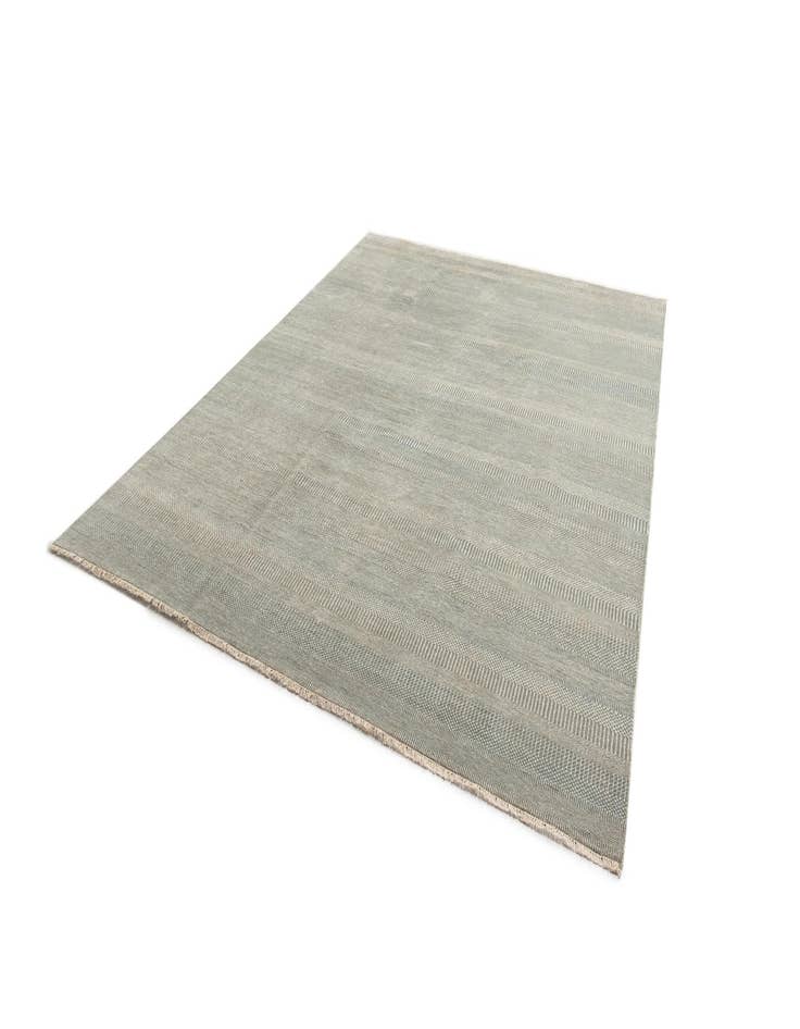 Detail image of  10' x 13' Kamla Wool Rug