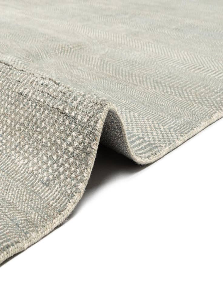 Detail image of  10' x 13' Kamla Wool Rug