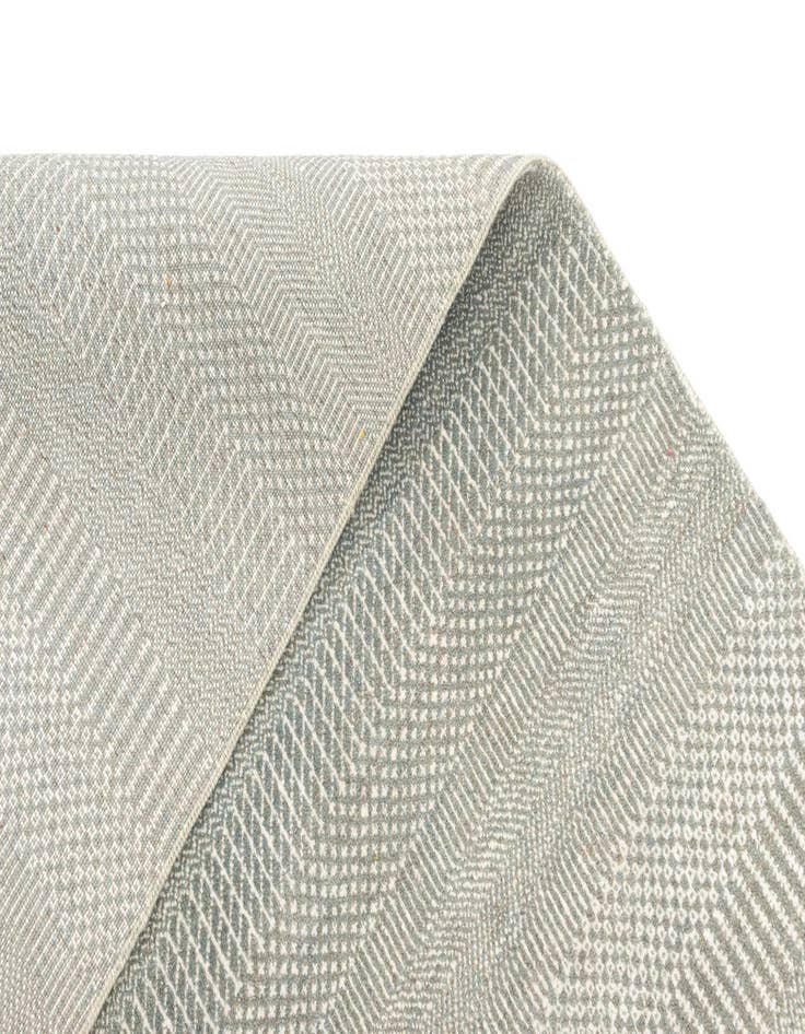 Detail image of  10' x 13' Kamla Wool Rug