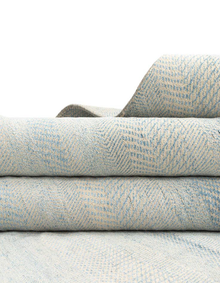 Detail image of  8' x 10' 1 Kamla Wool Rug