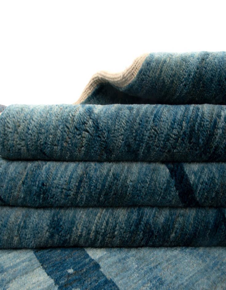 Detail image of  6' 9 x 9' 5 Kashkuli Wool Rug