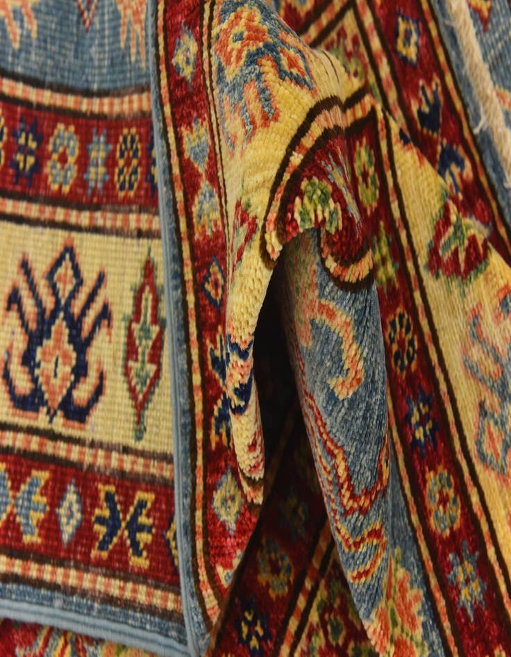 Detail image of  2' 8 x 4'  Hand Knotted Kazak Oriental Rug