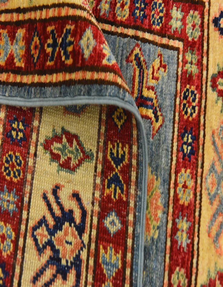 Detail image of  2' 8 x 4'  Hand Knotted Kazak Oriental Rug