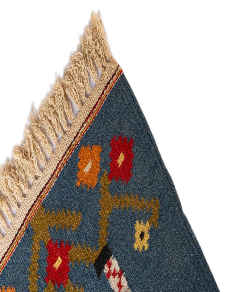 Detail image of  1' 3 x 1' 6  Hand Woven Kilim Dhurrie Wool Rug