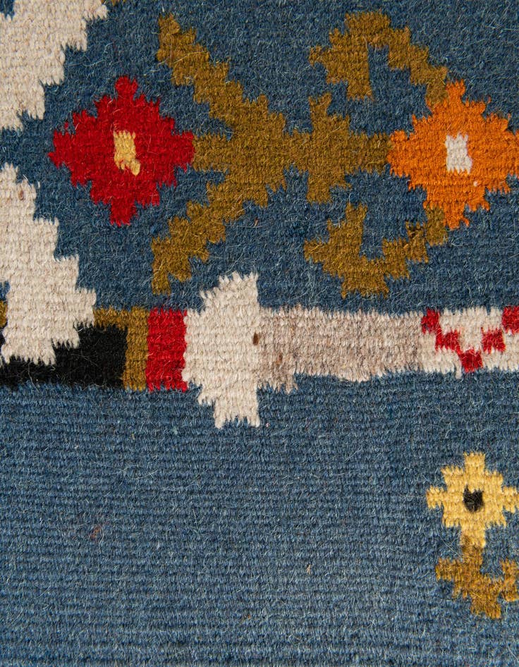 Detail image of  1' 3 x 1' 6  Hand Woven Kilim Dhurrie Wool Rug